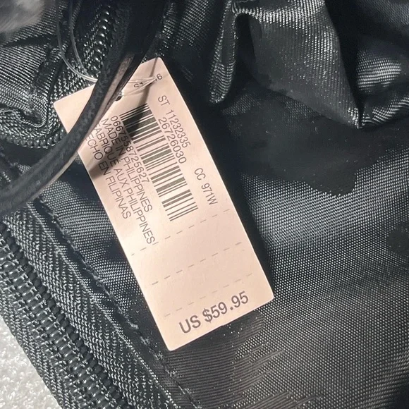 NWT Victoria's Secret Black Floral Duffle Bag - Picture 6 of 6